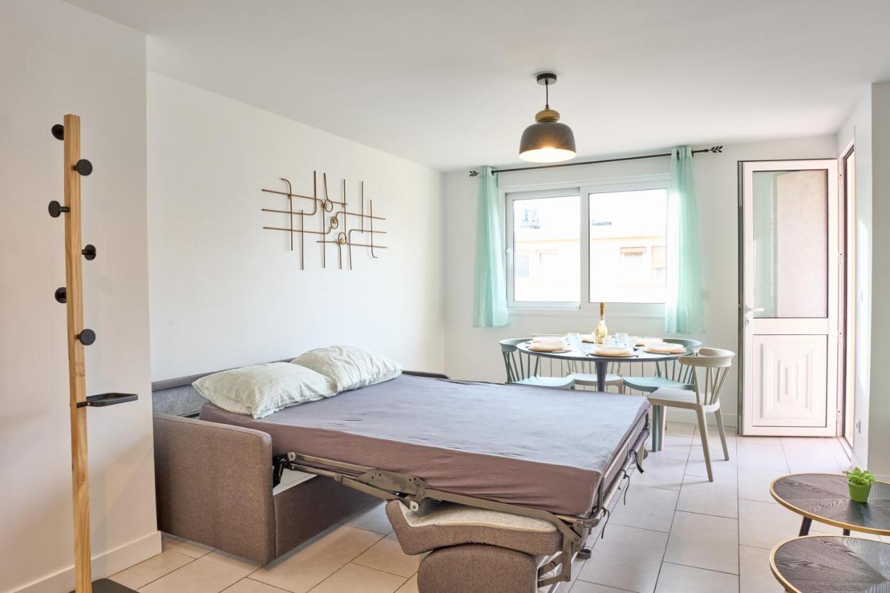 Eclat Dore Bondy Suites Free Parking Bagian luar foto